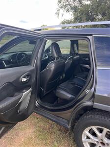 2018 Jeep Cherokee Latitude Plus - Photo 10 - Nogales, AZ 85621