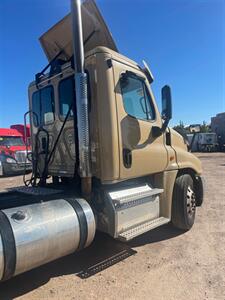 2016 Freightliner Cascadia 125  PX125064T - Photo 6 - Nogales, AZ 85621