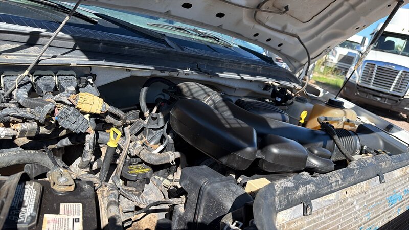 2009 Ford F-350 Super Duty XL - Photo 8 - Nogales, AZ 85621