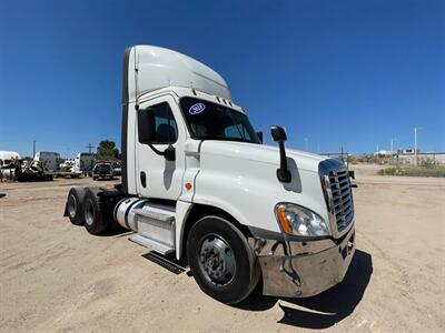 2018 Freightliner Cascadia 125   - Photo 6 - Nogales, AZ 85621