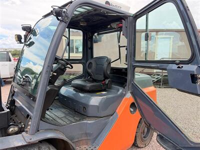 2018 Toyota Forklift 8FD40U - Photo 12 - Nogales, AZ 85621