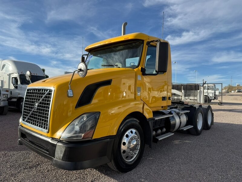 2012 Volvo VNL  
