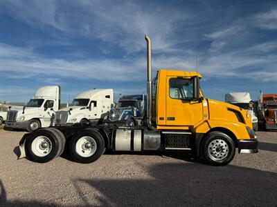 2012 Volvo VNL - Photo 8 - Nogales, AZ 85621