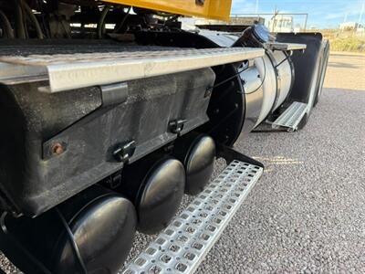 2012 Volvo VNL - Photo 5 - Nogales, AZ 85621