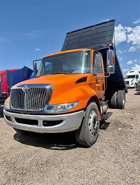 2014 International DuraStar 4300  