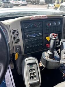 2016 International WorkStar 7400 Dump Truck - Photo 14 - Nogales, AZ 85621
