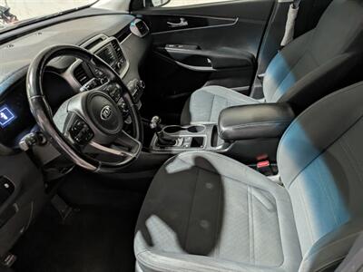 2016 Kia Sorento LX V6   - Photo 2 - Edmond, OK 73003
