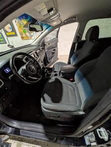 2016 Kia Sorento LX V6   - Photo 8 - Edmond, OK 73003