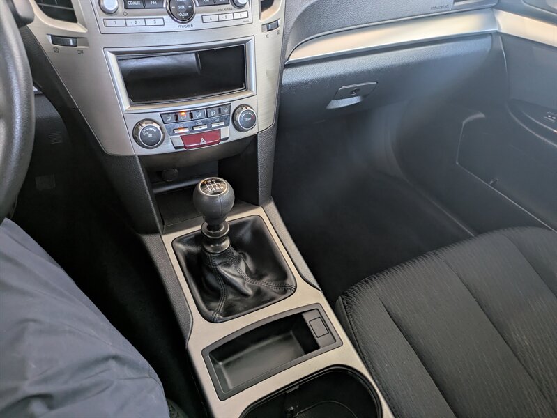 2010 Subaru Legacy 2.5i - Photo 36 - Edmond, OK 73003