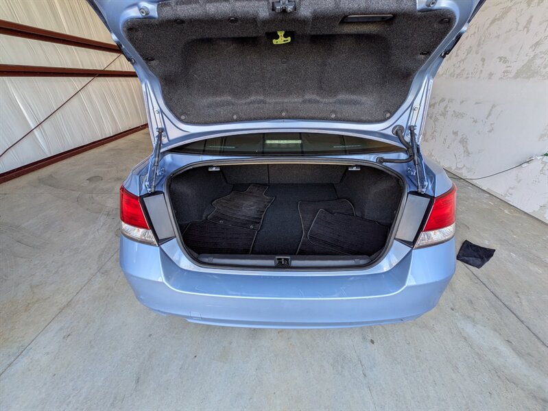 2010 Subaru Legacy 2.5i - Photo 31 - Edmond, OK 73003