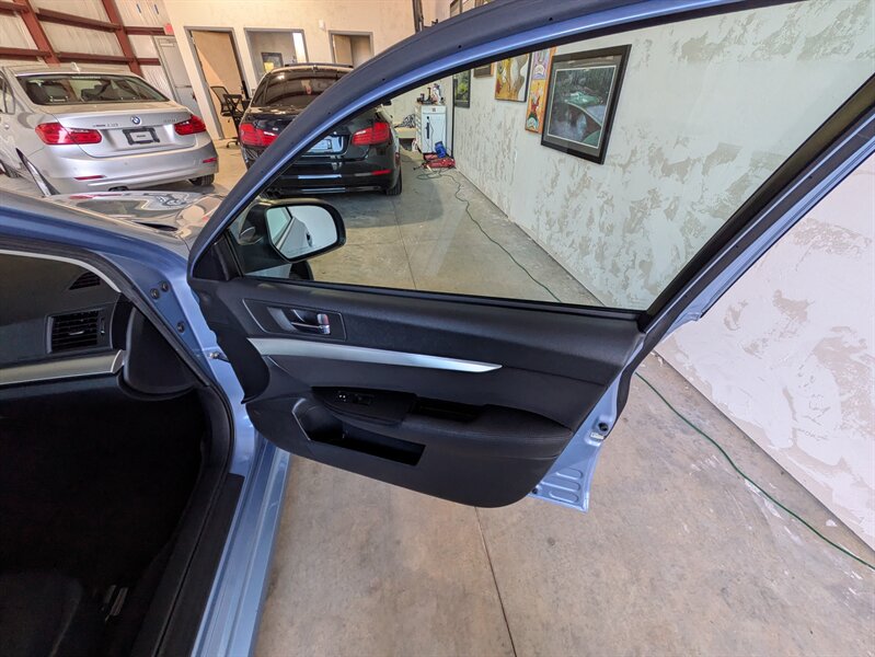 2010 Subaru Legacy 2.5i - Photo 23 - Edmond, OK 73003