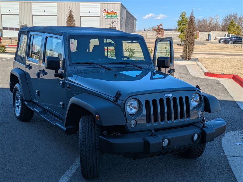 2015 Jeep Wrangler Unlimited Sport's photo