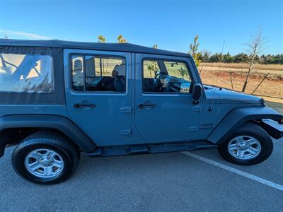 2015 Jeep Wrangler Unlimited Sport   - Photo 10 - Edmond, OK 73003