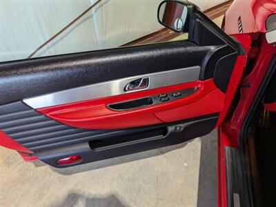 2003 Ford Thunderbird Deluxe   - Photo 31 - Edmond, OK 73003