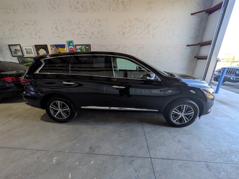 2017 INFINITI QX60 Base