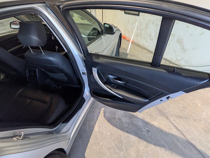 2013 BMW 3 Series 328xi xDrive - Photo 20 - Edmond, OK 73003