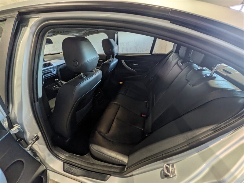 2013 BMW 3 Series 328xi xDrive - Photo 10 - Edmond, OK 73003