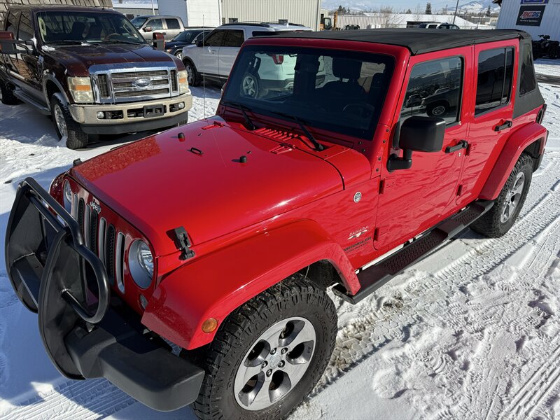 2016 Jeep Wrangler Unlimited Sahara  