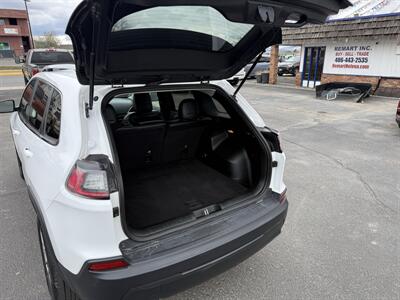 2019 Jeep Cherokee Latitude Plus   - Photo 15 - Helena, MT 59601