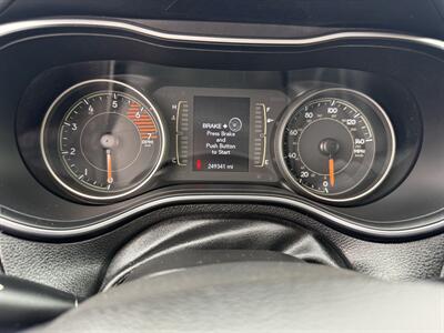 2019 Jeep Cherokee Latitude Plus   - Photo 10 - Helena, MT 59601