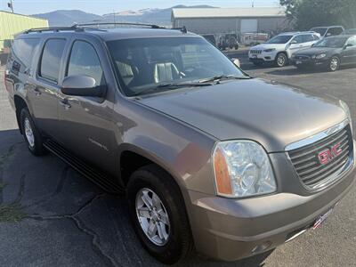 2011 GMC Yukon XL SLT - Photo 2 - Helena, MT 59601