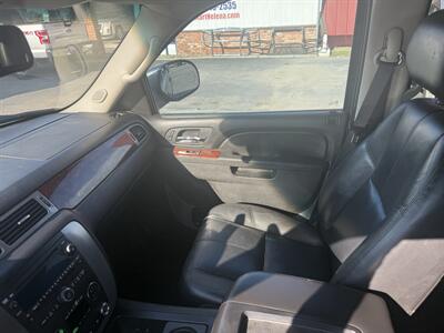 2011 GMC Yukon XL SLT - Photo 13 - Helena, MT 59601