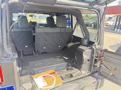 2012 Jeep Wrangler Unlimited Sahara - Photo 17 - Helena, MT 59601