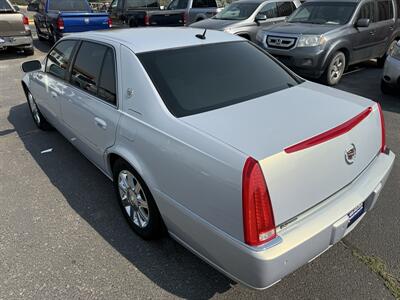 2006 Cadillac DTS Luxury I - Photo 8 - Helena, MT 59601