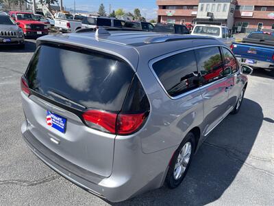 2018 Chrysler Pacifica Touring L   - Photo 7 - Helena, MT 59601