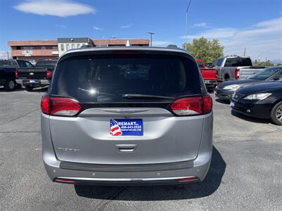 2018 Chrysler Pacifica Touring L   - Photo 8 - Helena, MT 59601