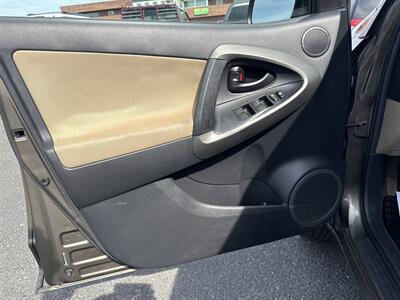2010 Toyota RAV4   - Photo 8 - Helena, MT 59601