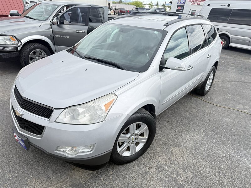 2010 Chevrolet Traverse LT  