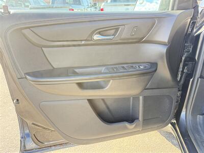 2014 Chevrolet Traverse LT - Photo 9 - Helena, MT 59601