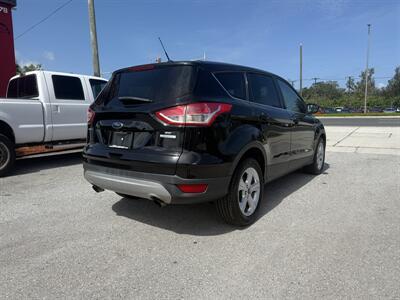 2016 Ford Escape SE   - Photo 4 - New Port Richey, FL 34652