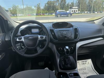2016 Ford Escape SE   - Photo 10 - New Port Richey, FL 34652