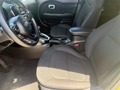 2016 Kia Soul   - Photo 11 - New Port Richey, FL 34652