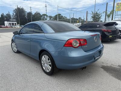 2010 Volkswagen Eos TURBO   - Photo 6 - New Port Richey, FL 34652