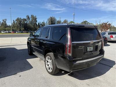 2017 Cadillac Escalade LUXURY   - Photo 5 - New Port Richey, FL 34652