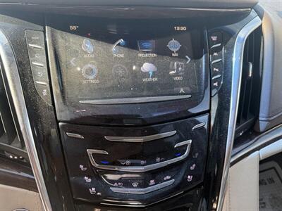 2017 Cadillac Escalade LUXURY   - Photo 10 - New Port Richey, FL 34652