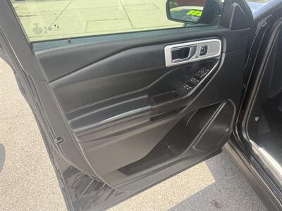 2020 Ford Explorer LIMITED   - Photo 11 - New Port Richey, FL 34652