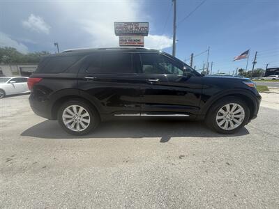 2020 Ford Explorer LIMITED   - Photo 3 - New Port Richey, FL 34652