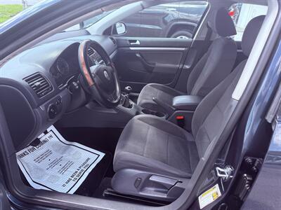 2009 Volkswagen Jetta S   - Photo 11 - New Port Richey, FL 34652