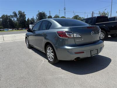 2012 Mazda Mazda3 I   - Photo 6 - New Port Richey, FL 34652