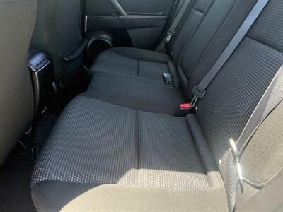 2012 Mazda Mazda3 I   - Photo 13 - New Port Richey, FL 34652