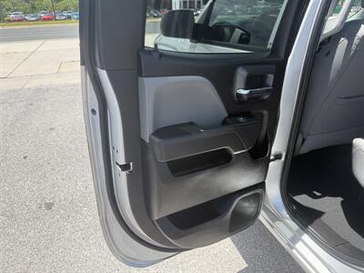2019 Chevrolet Silverado 1500 LD CUSTOM   - Photo 14 - New Port Richey, FL 34652