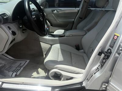 2005 Mercedes-Benz C230K SPORT SED   - Photo 11 - New Port Richey, FL 34652