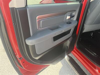 2019 RAM 1500 Classic SLT   - Photo 12 - New Port Richey, FL 34652