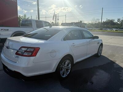 2013 Ford Taurus SEL   - Photo 2 - New Port Richey, FL 34652