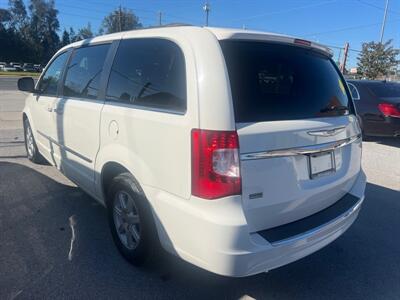 2012 Chrysler Town & Country TOURING   - Photo 6 - New Port Richey, FL 34652