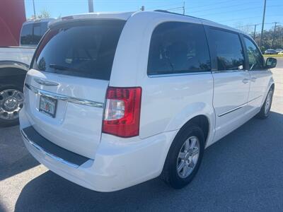 2012 Chrysler Town & Country TOURING   - Photo 4 - New Port Richey, FL 34652